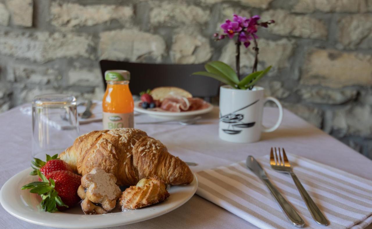 Ca Piodee Bed & Breakfast Faggeto Lario Luaran gambar